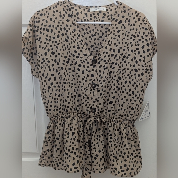 Wild Love Beige and black Elastic Waist Blouse size Large - Picture 1 of 7